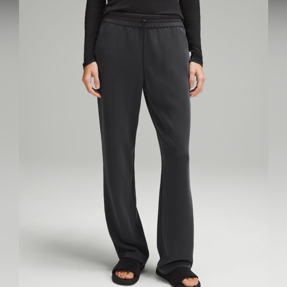 LULULEMON NWT Softstreme High-Rise Pant *Regular WOMENS